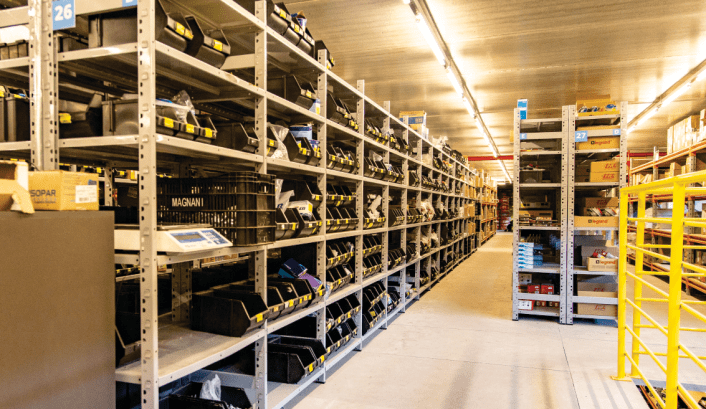 Estantes Metálicas — organização industrial